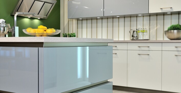 Wir übernehmen Ihren Küchenumbau und die Modernisierung. Wir übernehmen Ihren Küchenumbau und die Modernisierung.